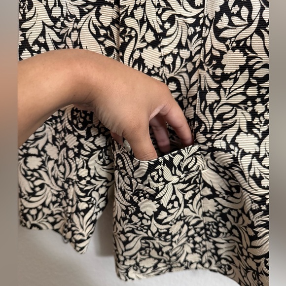 Escada by Margaretha Ley Vintage Black and Cream Floral Blazer - Picture 3 of 11